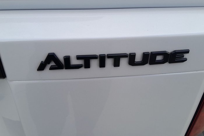 2025 Toyota Landcruiser Prado Altitude