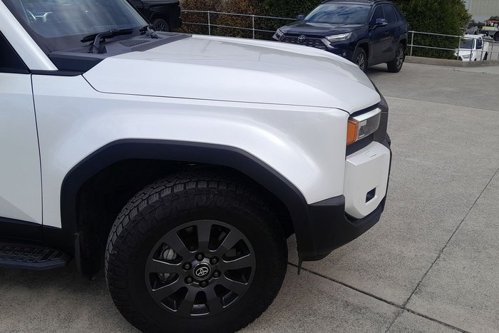 2025 Toyota Landcruiser Prado Altitude