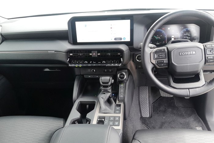 2025 Toyota Landcruiser Prado Altitude