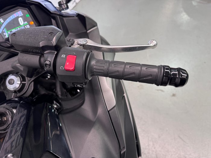 2024 Kawasaki Ninja 650 ABS Ninja Grey