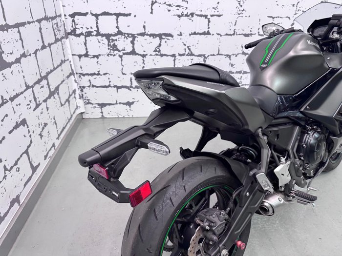 2024 Kawasaki Ninja 650 ABS Ninja Grey