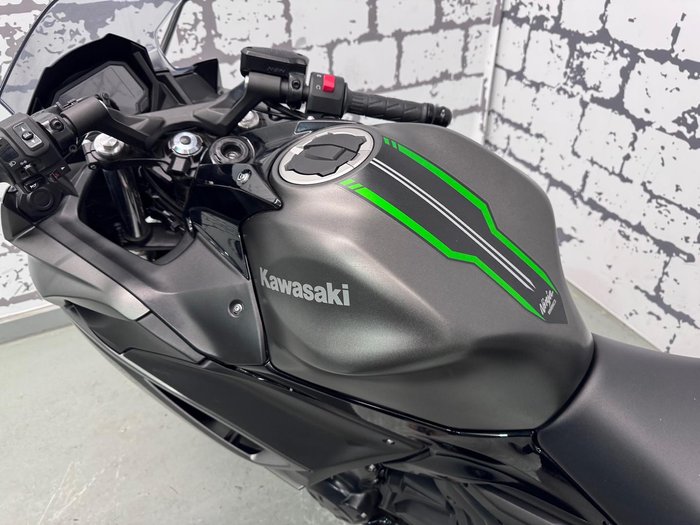 2024 Kawasaki Ninja 650 ABS Ninja Grey