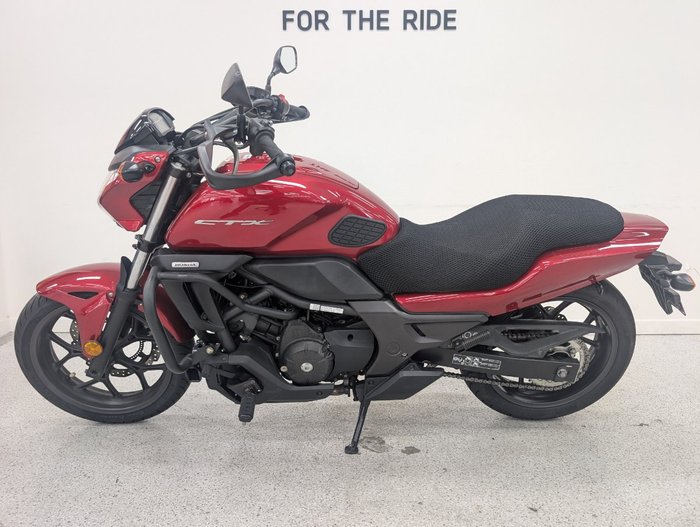 2014 Honda CTX700N Red