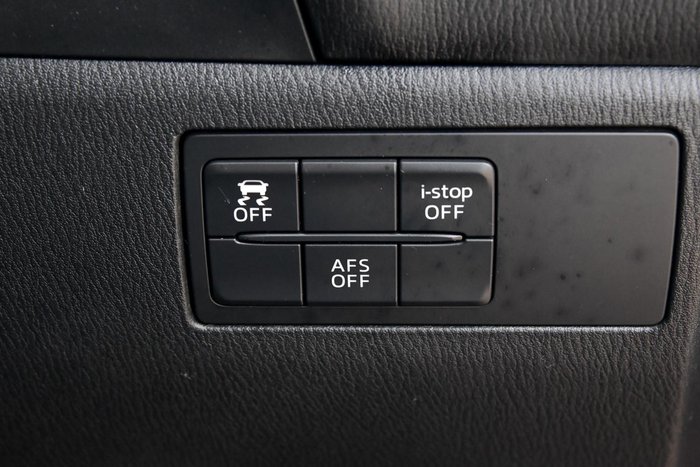 2014 Mazda 3 SP25 GT