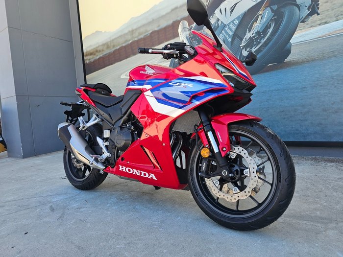 2026 Honda CBR500RA (ABS) LAMS Red