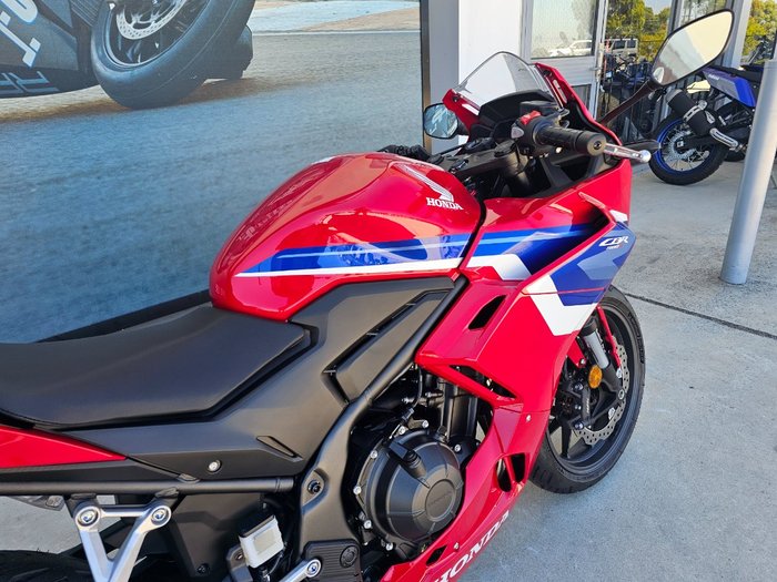 2026 Honda CBR500RA (ABS) LAMS Red