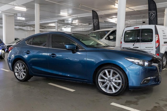 2018 Mazda 3 SP25