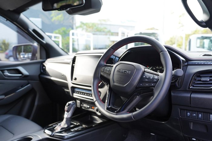 2025 Isuzu D-MAX X-TERRAIN