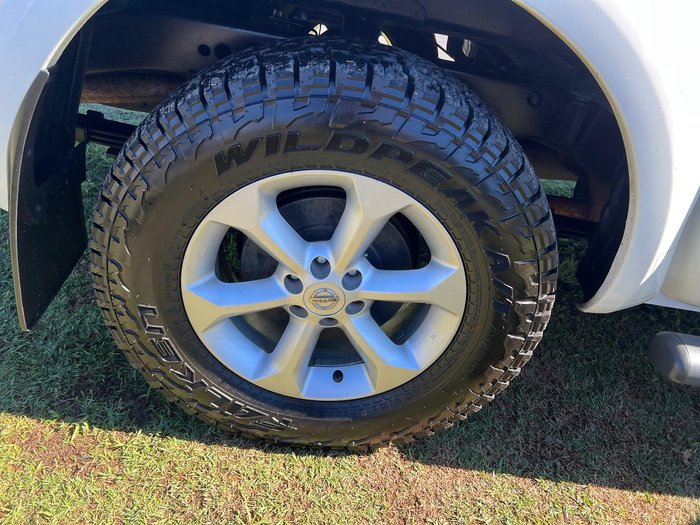 2011 Nissan Navara ST
