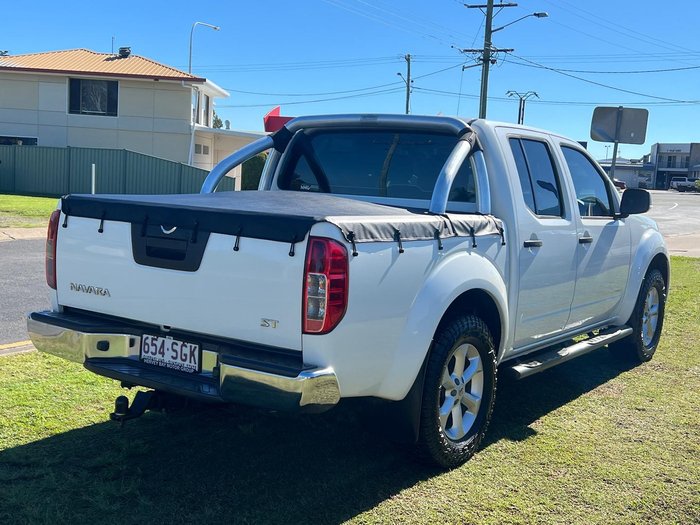 2011 Nissan Navara ST