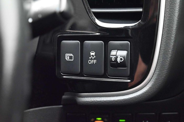 2018 Mitsubishi Outlander LS