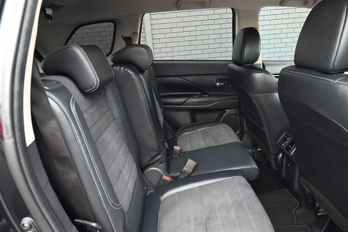 2018 Mitsubishi Outlander LS