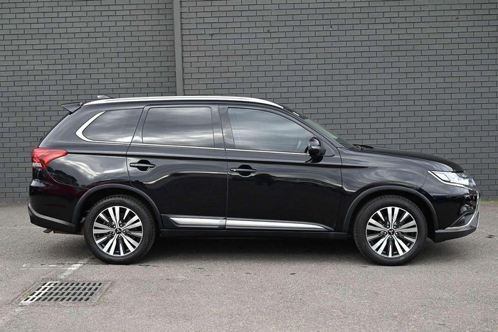 2018 Mitsubishi Outlander LS