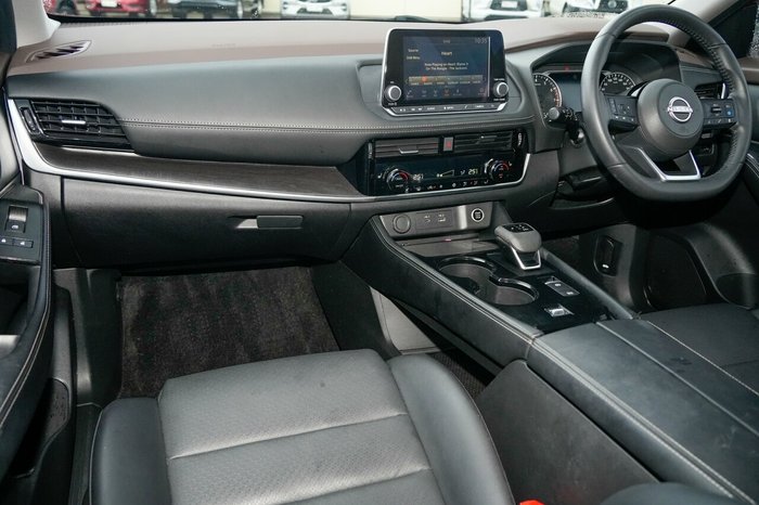 2024 Nissan X-TRAIL ST-L