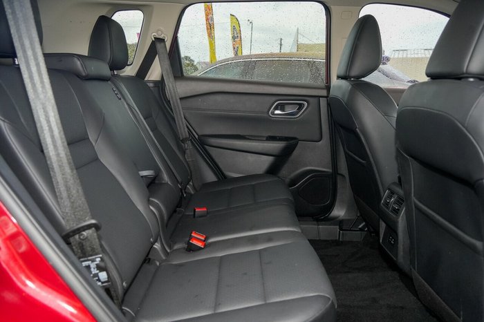 2024 Nissan X-TRAIL ST-L