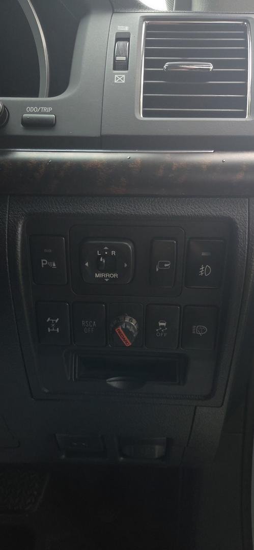2013 Toyota Landcruiser Sahara
