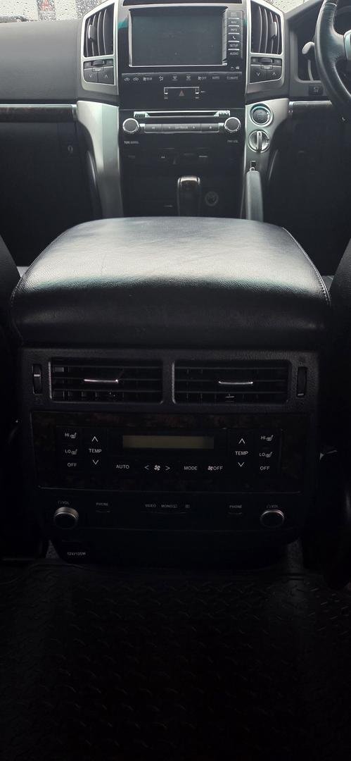2013 Toyota Landcruiser Sahara