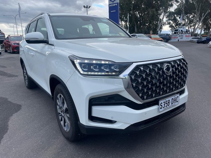 2025 KGM Rexton