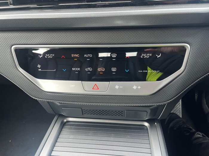 2025 KGM Rexton ELX