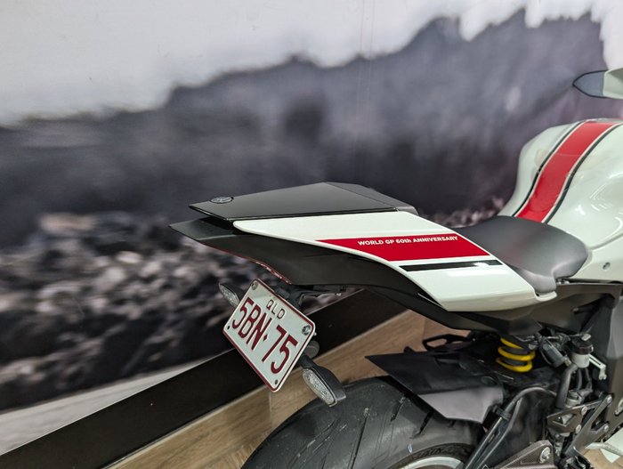 2022 Yamaha YZF-R1 WHITE