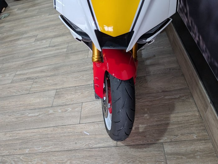 2022 Yamaha YZF-R1 WHITE