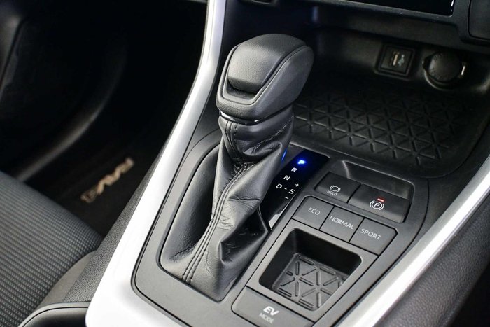 2024 Toyota RAV4 GX