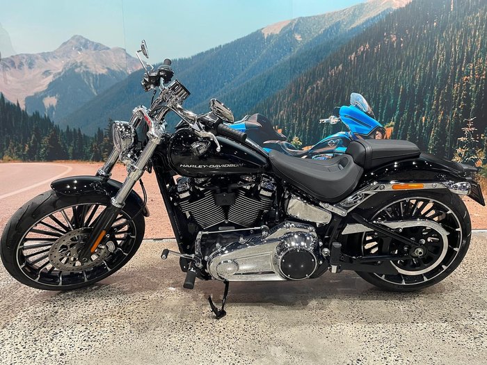 Harley-Davidson Breakout 117 (FXBR) Softail