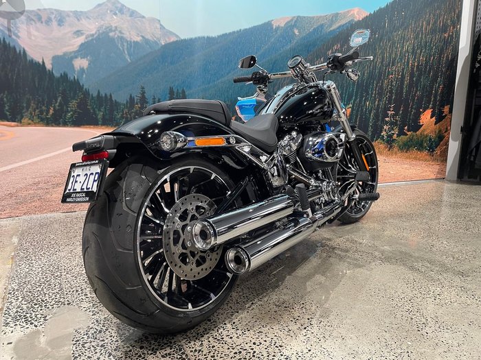 Harley-Davidson Breakout 117 (FXBR) Softail