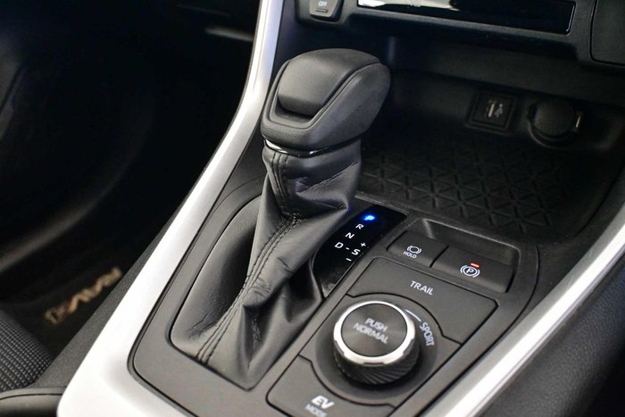 2024 Toyota RAV4 GX