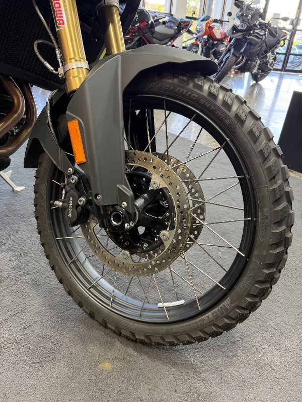 2026 BMW Motorrad F 900 GS ENDURO Sao Paulo Yellow