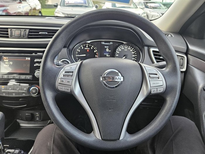 2016 Nissan X-TRAIL ST
