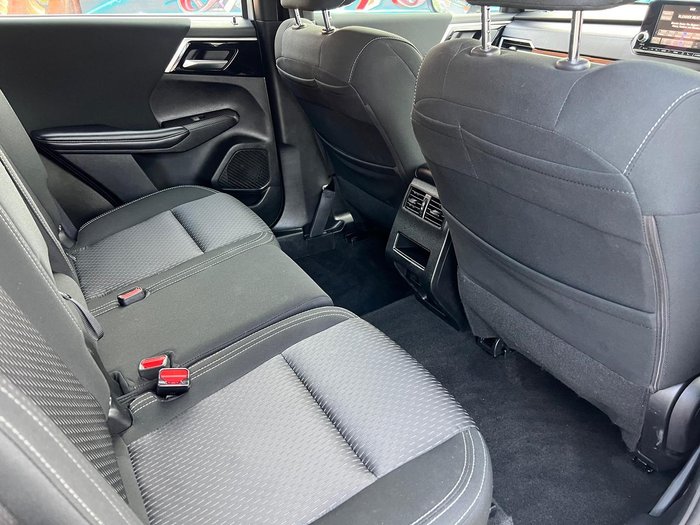 2024 Mitsubishi Outlander ES