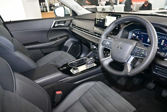 2025 Mitsubishi Outlander Aspire