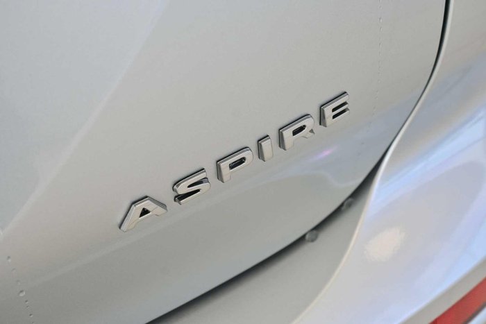 2025 Mitsubishi Outlander Aspire