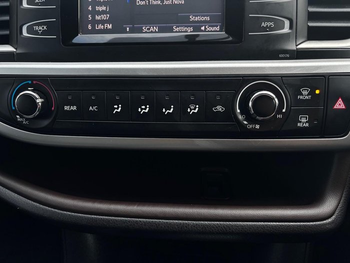 2015 Toyota Kluger GX