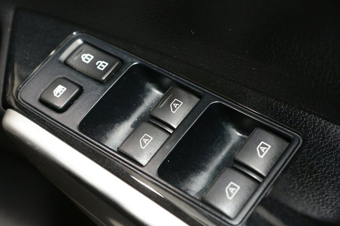 2023 Mitsubishi Pajero Sport GLS