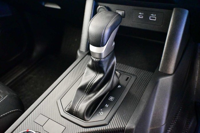 2024 Mitsubishi Triton GLX+