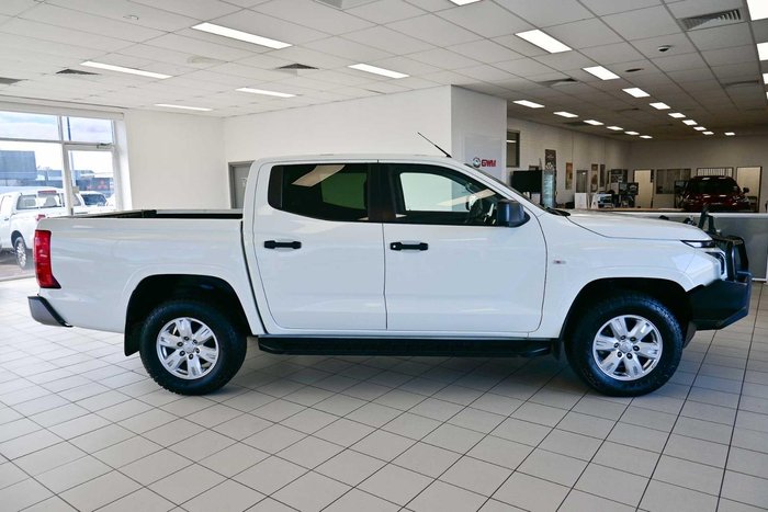 2024 Mitsubishi Triton GLX+