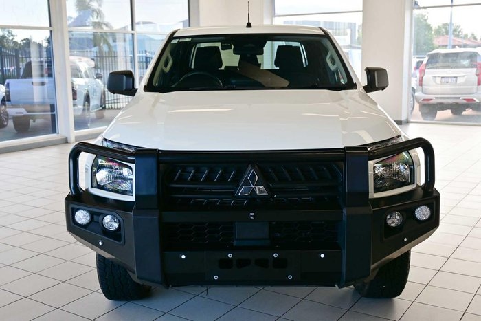 2024 Mitsubishi Triton GLX+