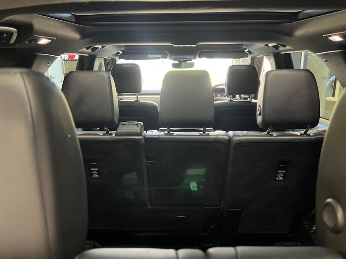 2020 Land Rover Discovery SD6 Landmark Edition