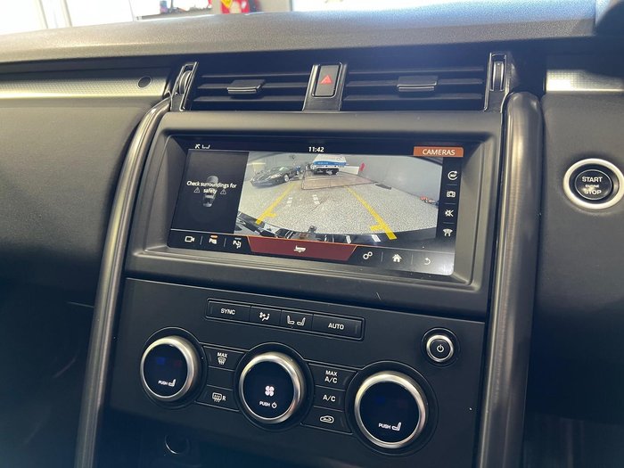 2020 Land Rover Discovery SD6 Landmark Edition