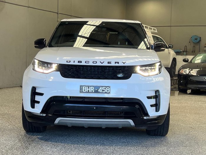 2020 Land Rover Discovery SD6 Landmark Edition
