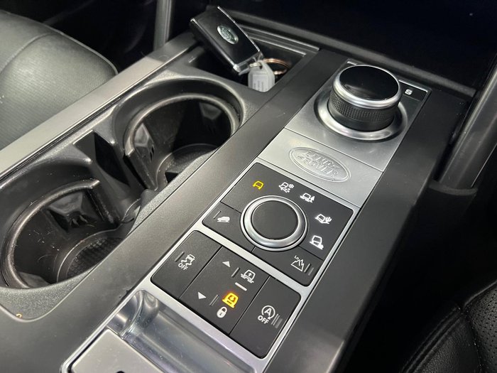 2020 Land Rover Discovery SD6 Landmark Edition
