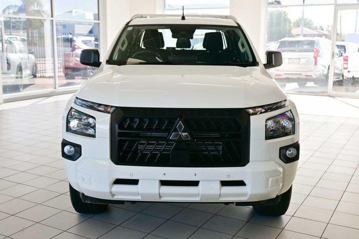 2025 Mitsubishi Triton GLX