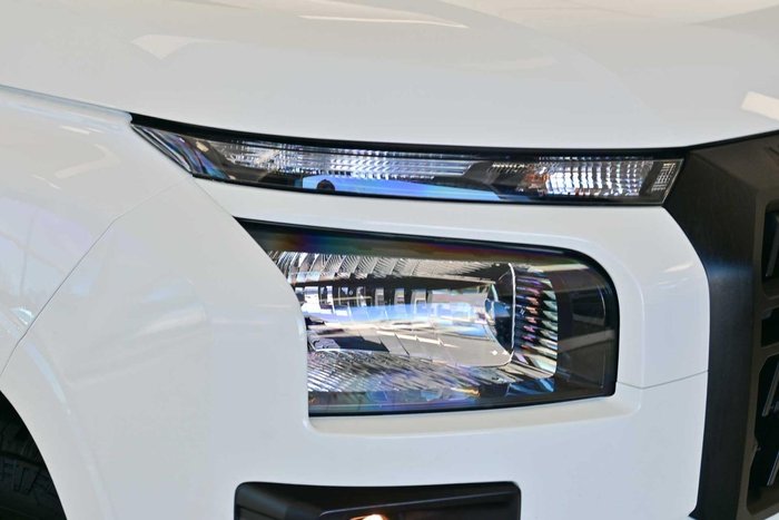2025 Mitsubishi Triton GLX