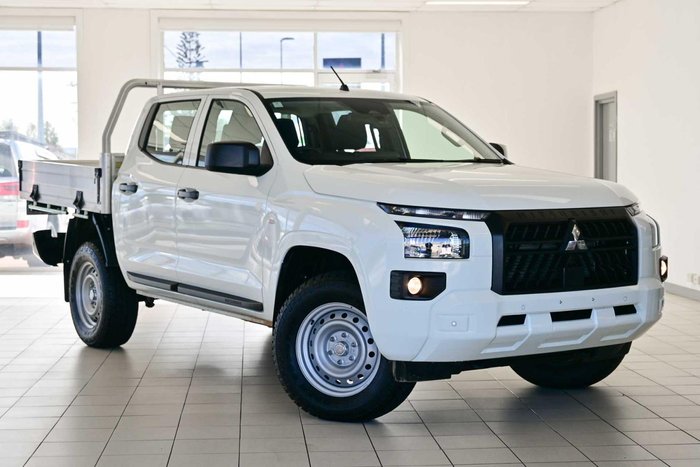 2025 Mitsubishi Triton GLX