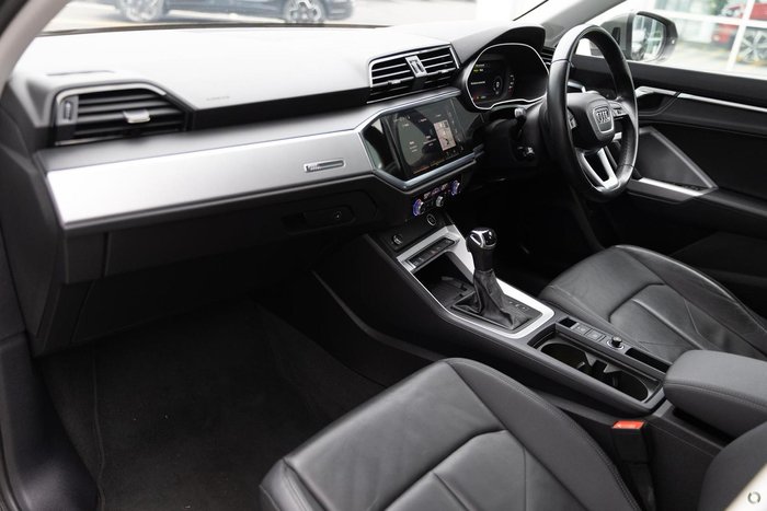 2023 Audi Q3 35 TFSI S line