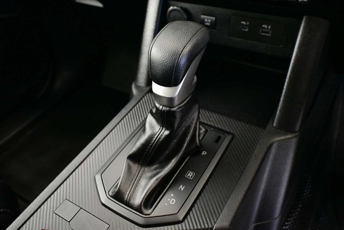 2024 Mitsubishi Triton GLX
