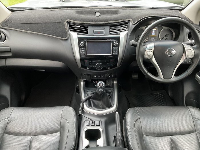 2015 Nissan Navara ST-X