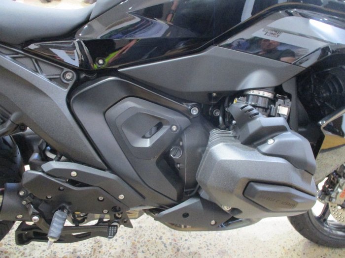 2026 BMW Motorrad R 1300 RS TRIPLE BLACK TRIPLE BLACK BLK STORM METAL
